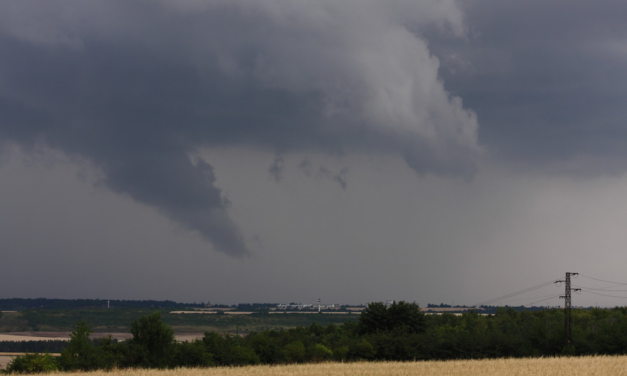 Slabé bouřky na Kladensku 29. 7. 2010